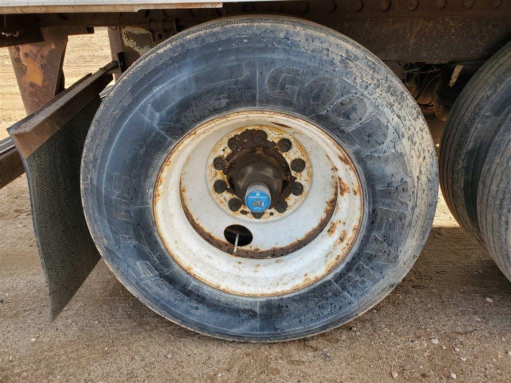1998 Trailmobile Semi Trailer