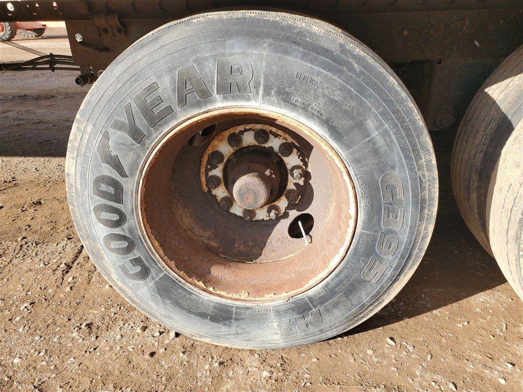 1998 Trailmobile Semi Trailer