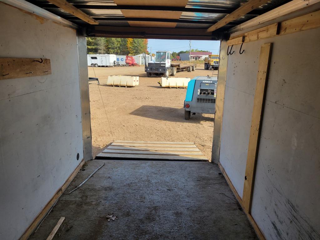 2014 Rc 19' Enclosed Trailer