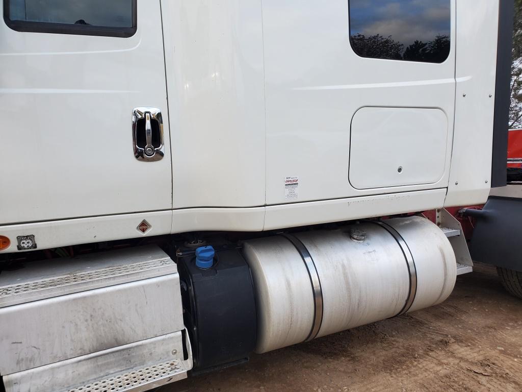 2015 International Prostar Tractor