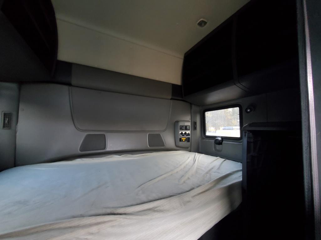 2015 International Prostar Tractor