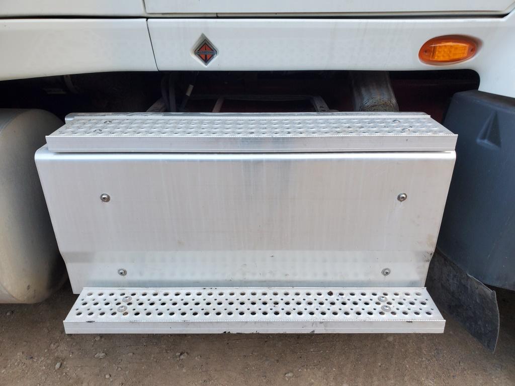 2015 International Prostar Tractor