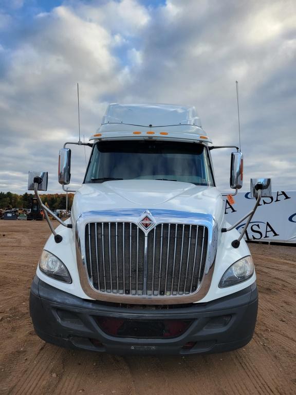 2015 International Prostar Tractor