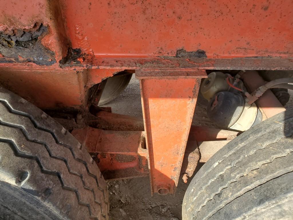 1979 Easton 30' Full Frame Dump Trailer