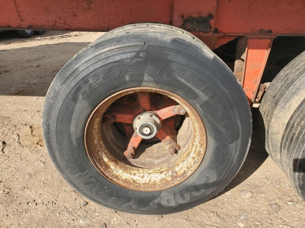1979 Easton 30' Full Frame Dump Trailer