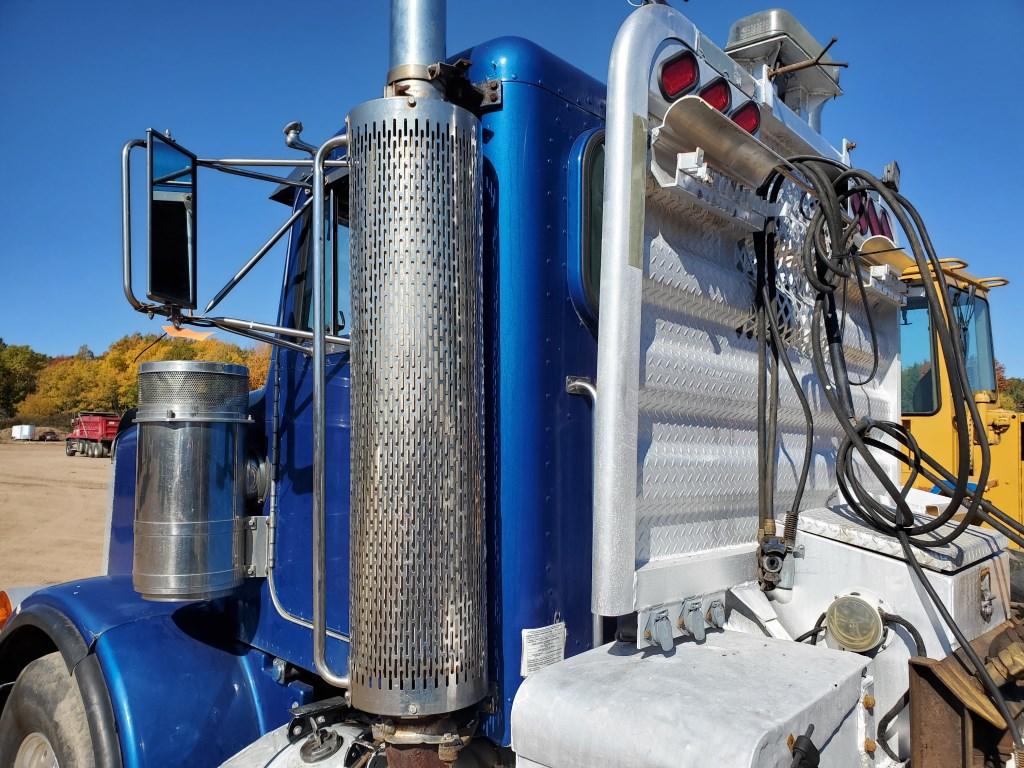 1996 Peterbilt 378 Truck Tractor
