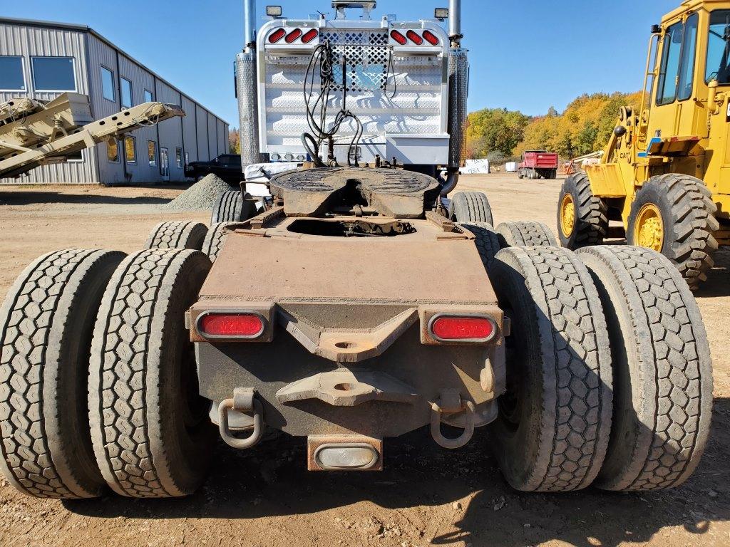 1996 Peterbilt 378 Truck Tractor