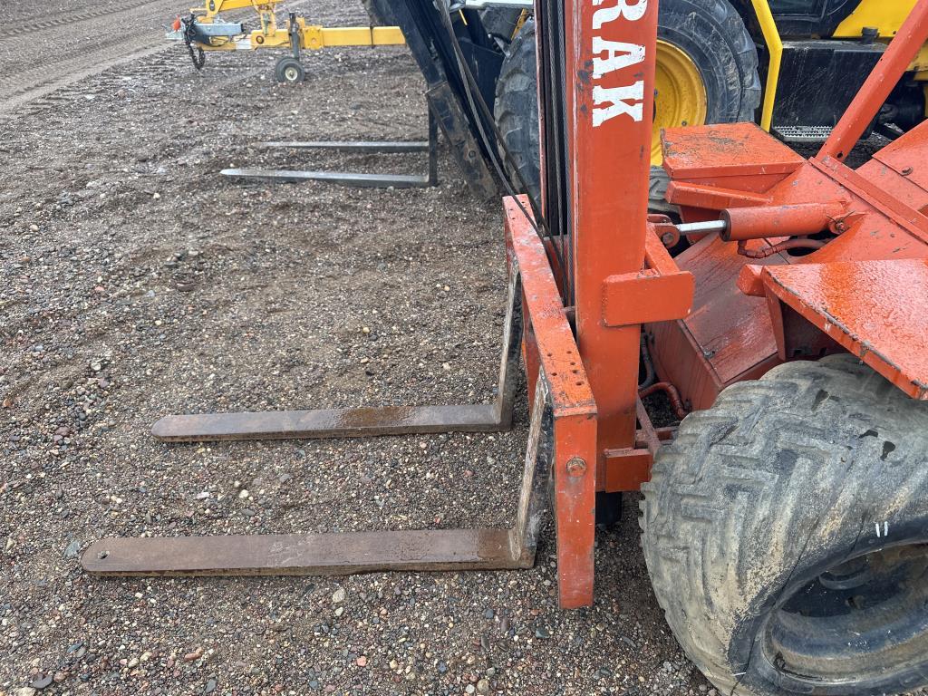 Skytrak 2000 Off-road Forklift