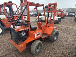Skytrak 2000 Off-road Forklift