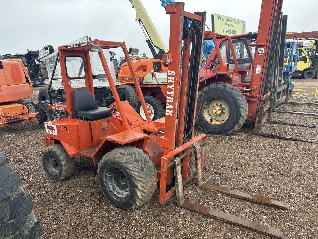 Skytrak 2000 Off-road Forklift