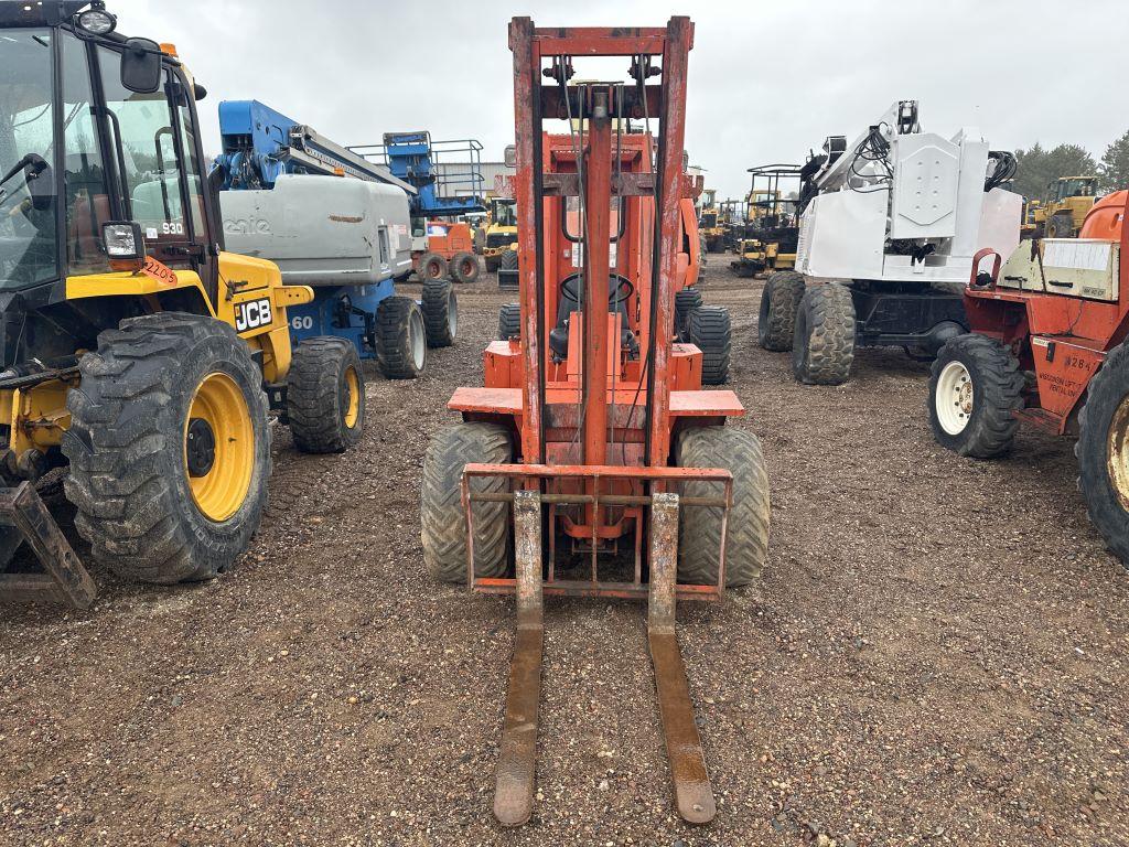 Skytrak 2000 Off-road Forklift