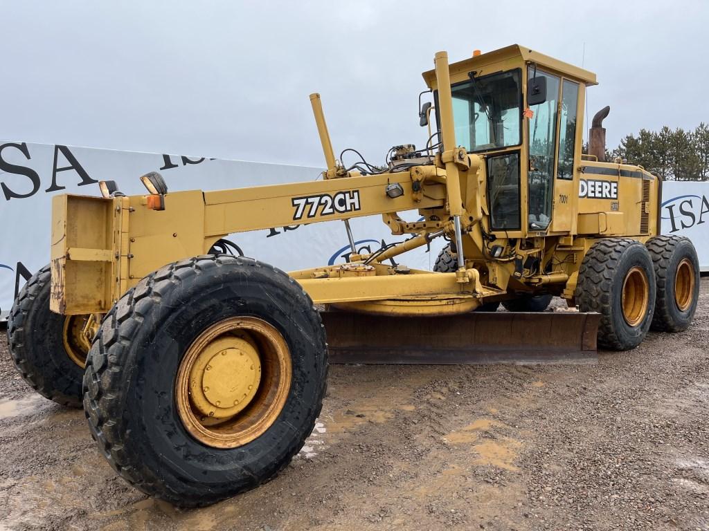 1998 John Deere 772ch Grader