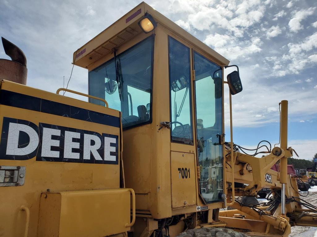 1998 John Deere 772ch Grader