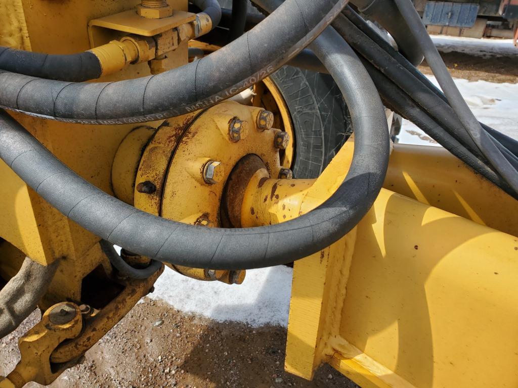 1998 John Deere 772ch Grader