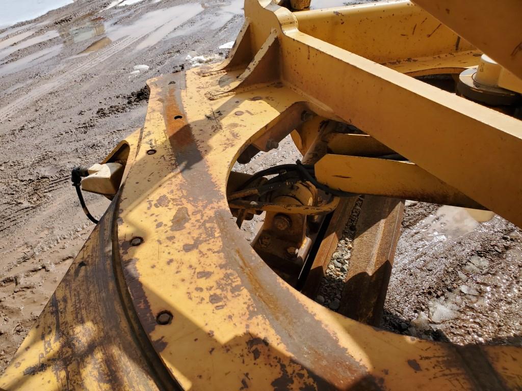 1998 John Deere 772ch Grader