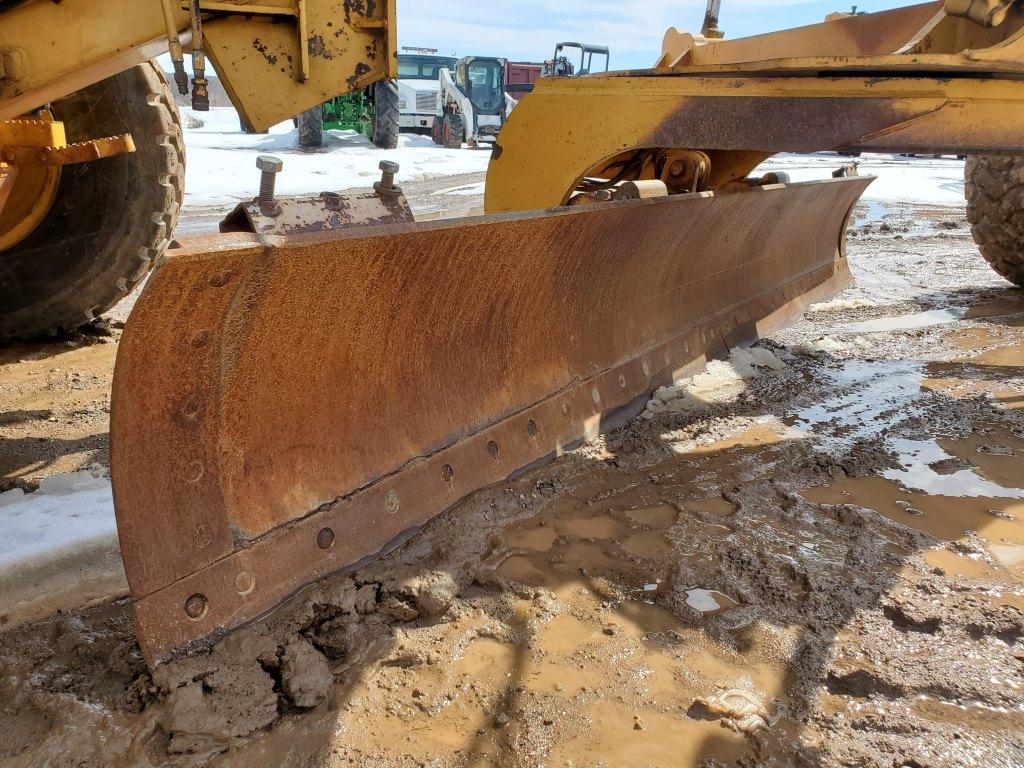 1998 John Deere 772ch Grader