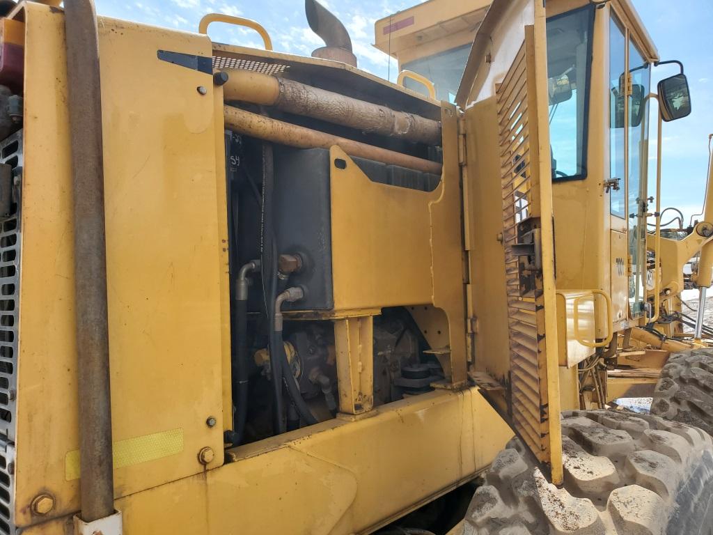 1998 John Deere 772ch Grader