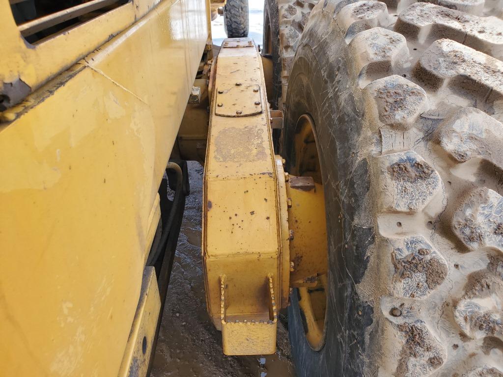 1998 John Deere 772ch Grader