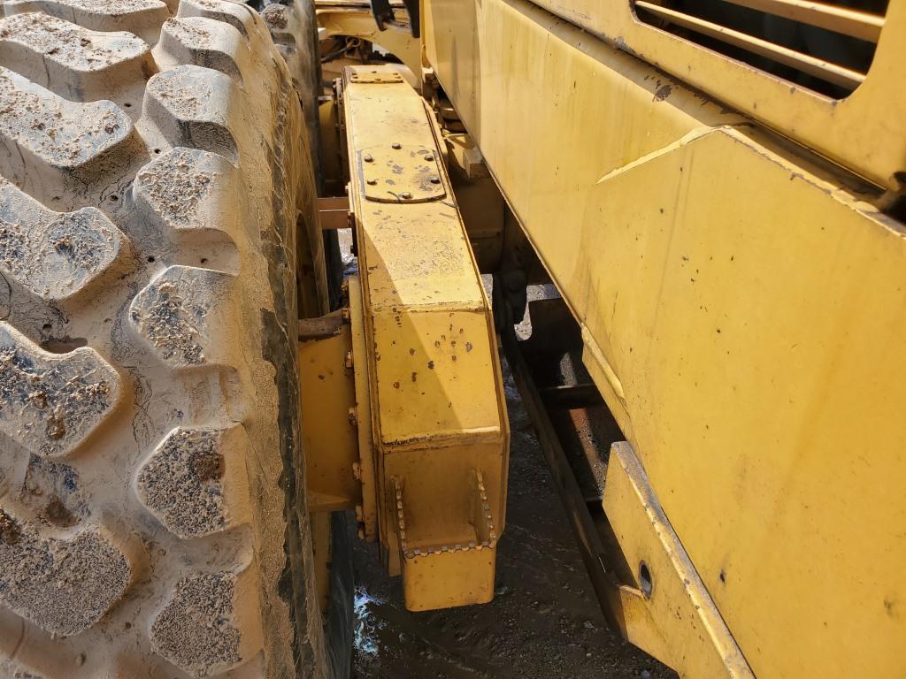 1998 John Deere 772ch Grader
