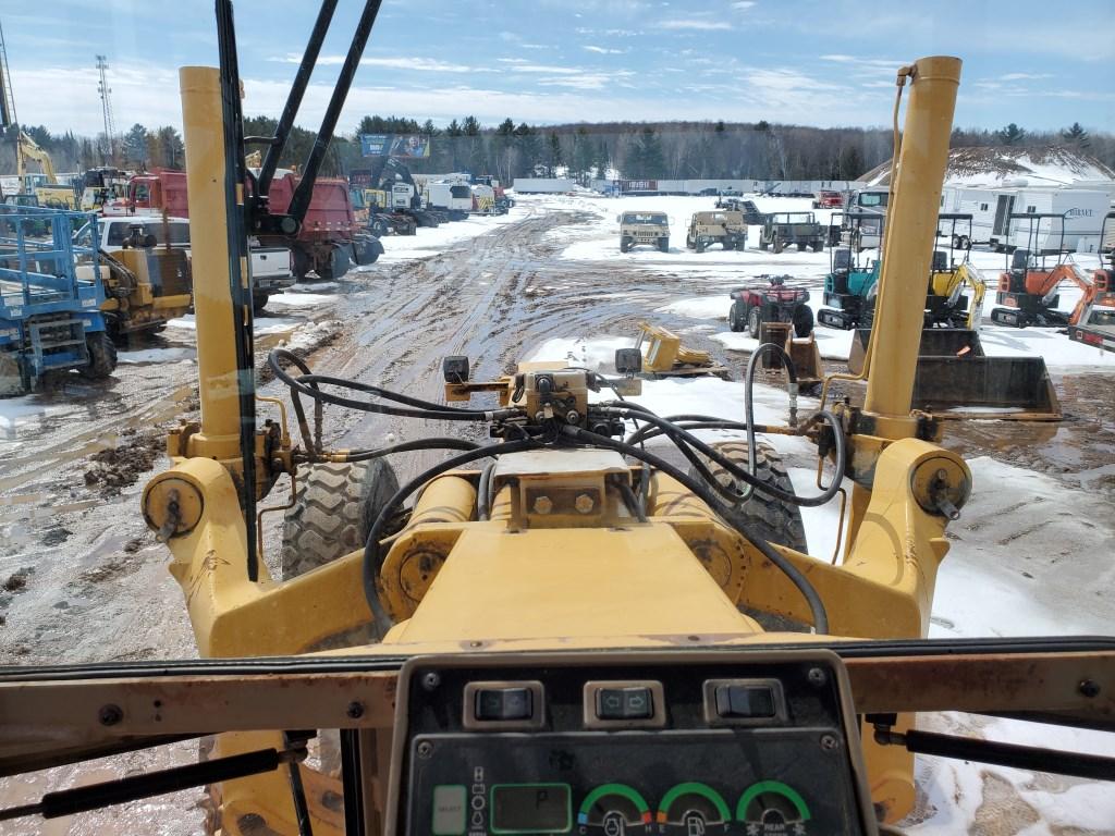 1998 John Deere 772ch Grader