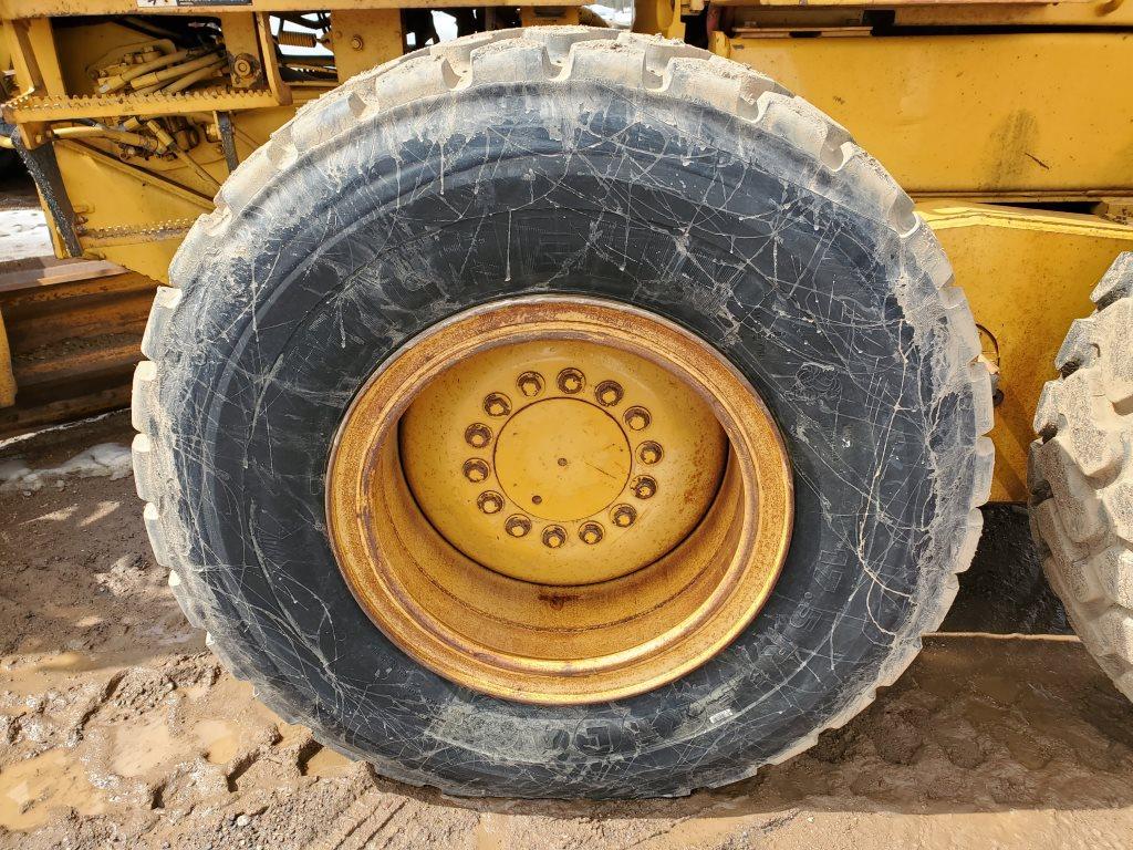 1998 John Deere 772ch Grader