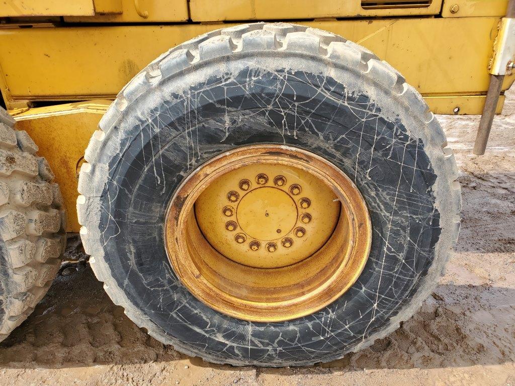 1998 John Deere 772ch Grader