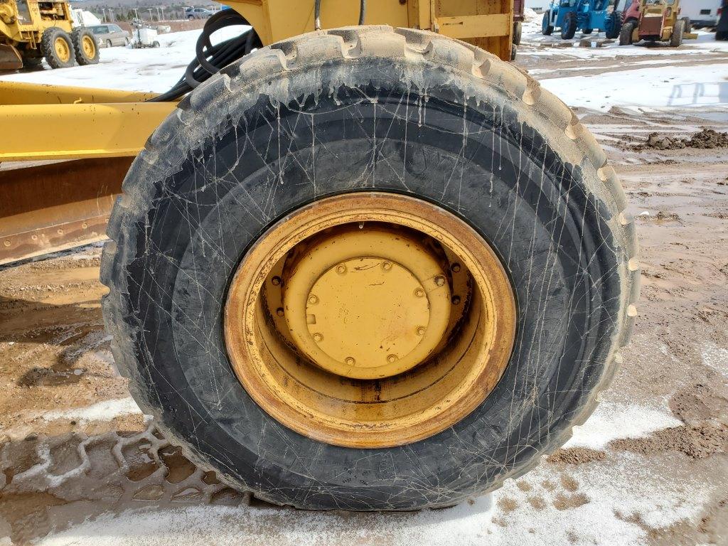 1998 John Deere 772ch Grader