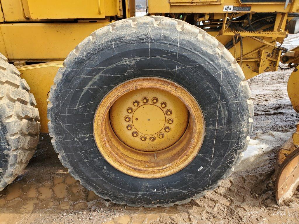 1998 John Deere 772ch Grader