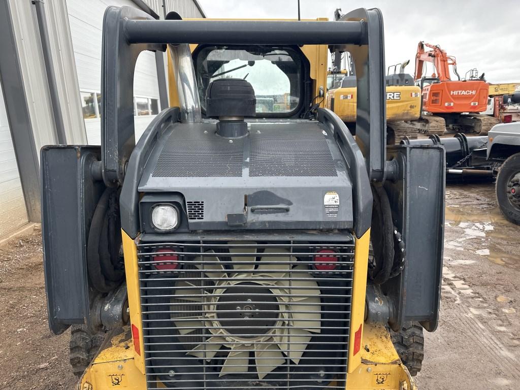 2015 Deere 333e Skid Steer