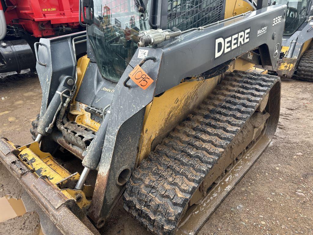 2015 Deere 333e Skid Steer