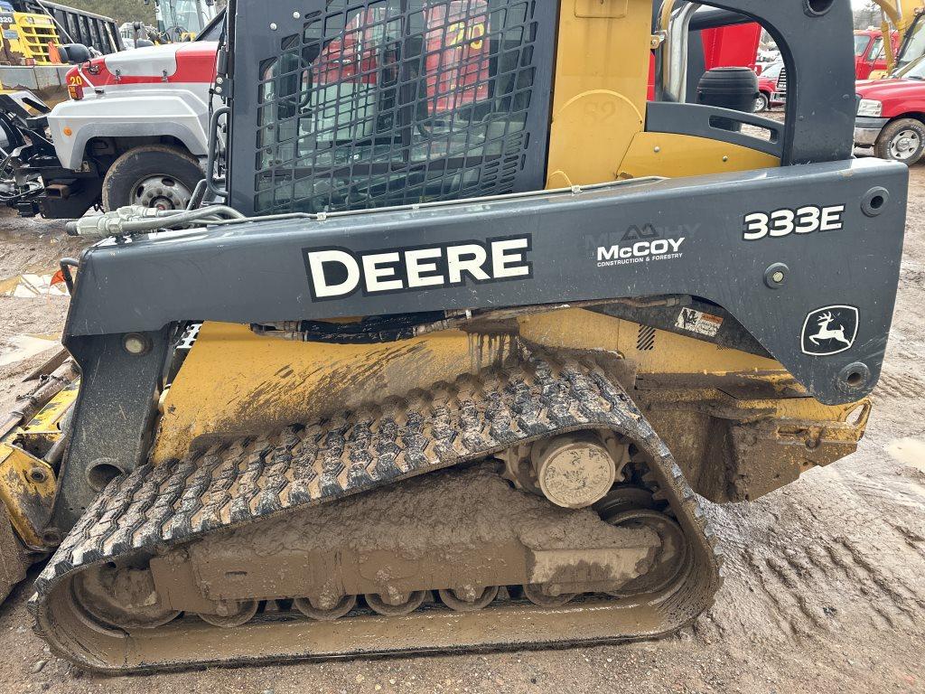 2015 Deere 333e Skid Steer