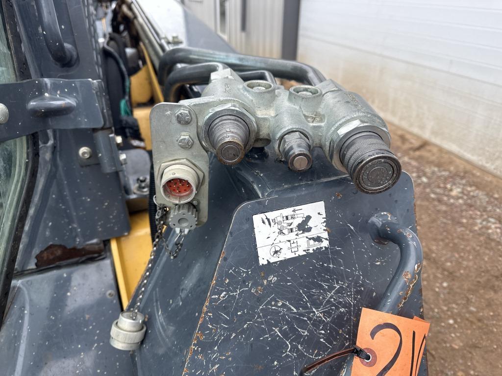 2015 Deere 333e Skid Steer