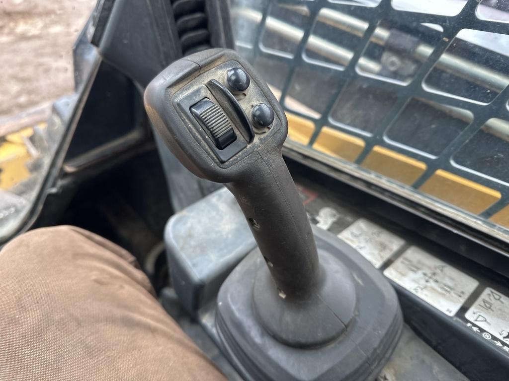 2015 Deere 333e Skid Steer