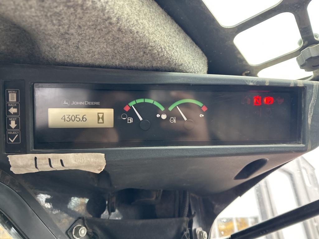 2015 Deere 333e Skid Steer