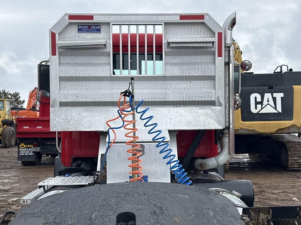 2011 Mack Granite Day Cab Truck Tractor