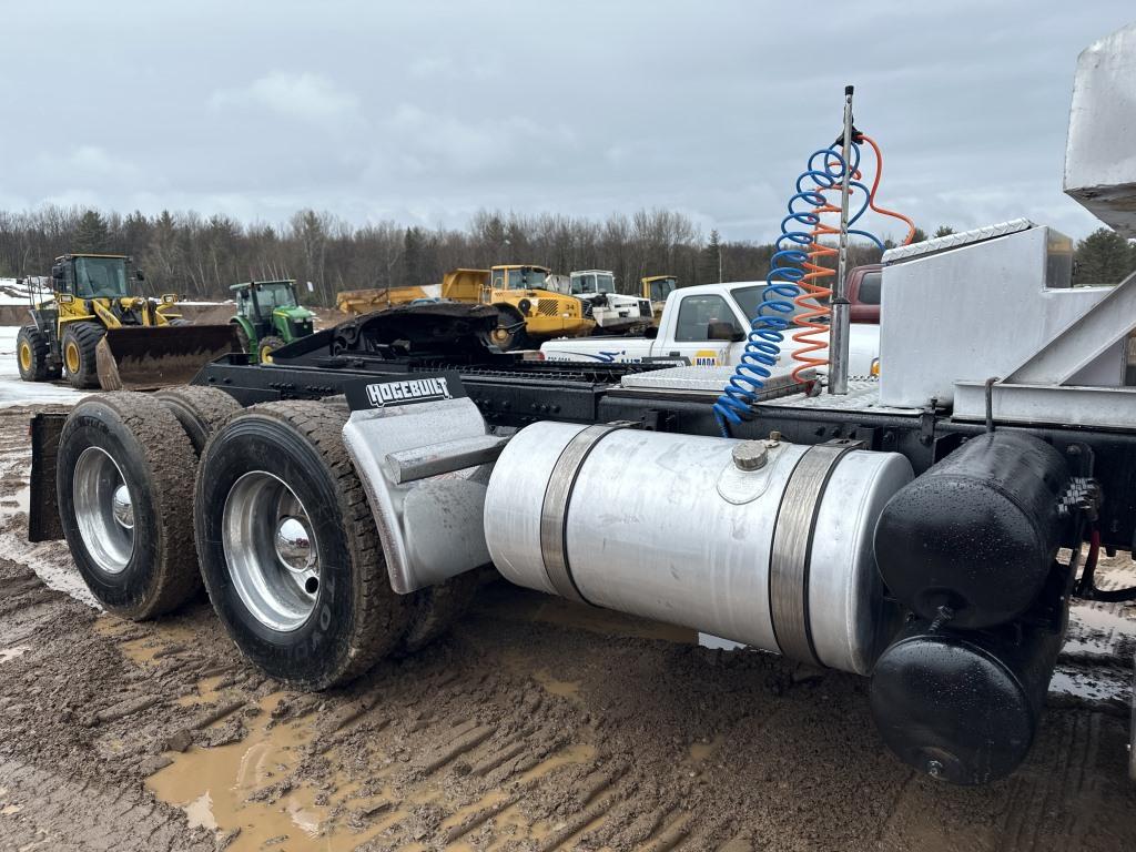 2011 Mack Granite Day Cab Truck Tractor