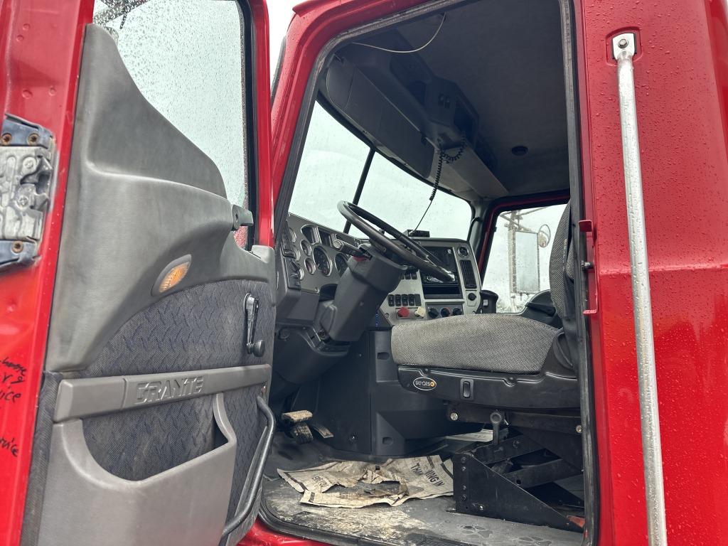 2011 Mack Granite Day Cab Truck Tractor