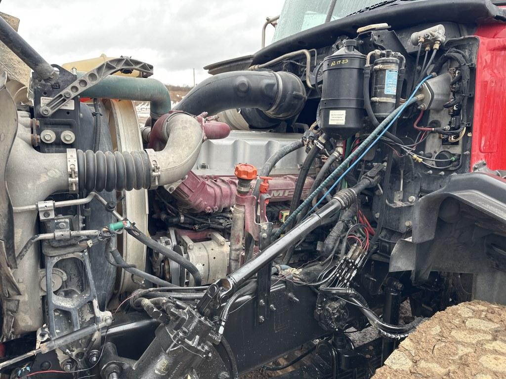 2011 Mack Granite Day Cab Truck Tractor