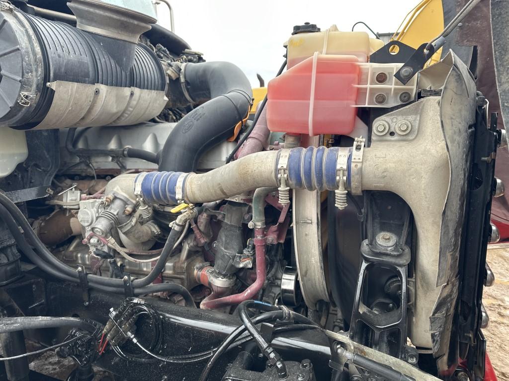 2011 Mack Granite Day Cab Truck Tractor