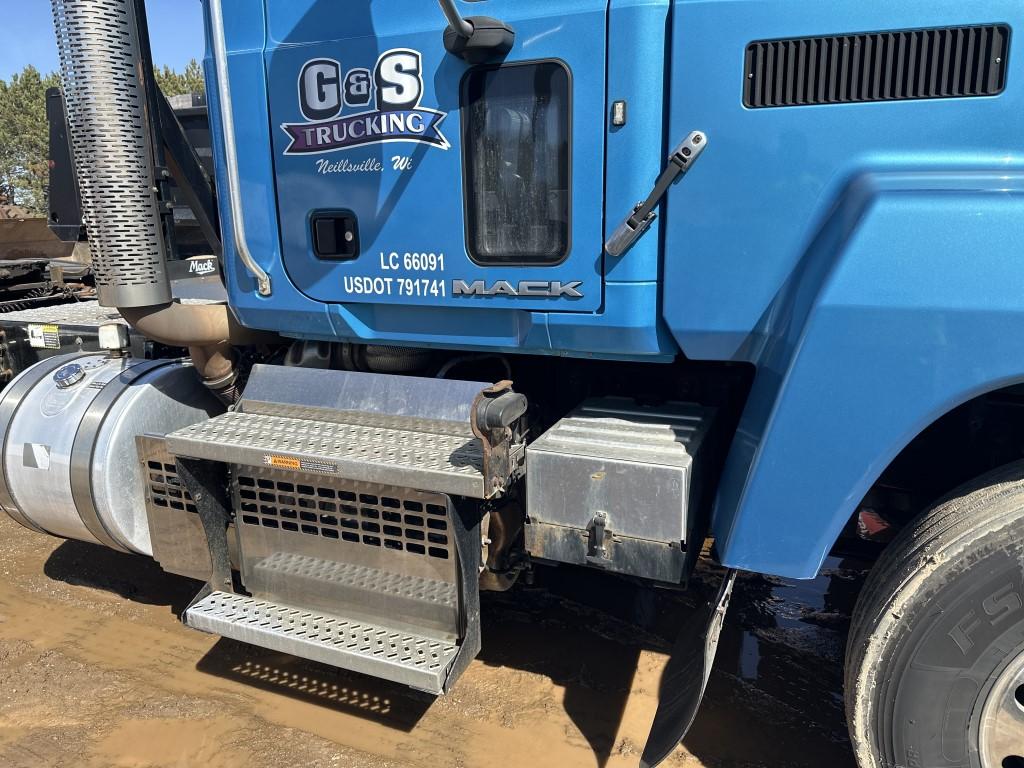 2017 Mack Chu613 Truck Tractor