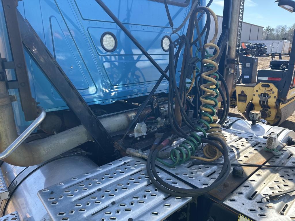 2017 Mack Chu613 Truck Tractor