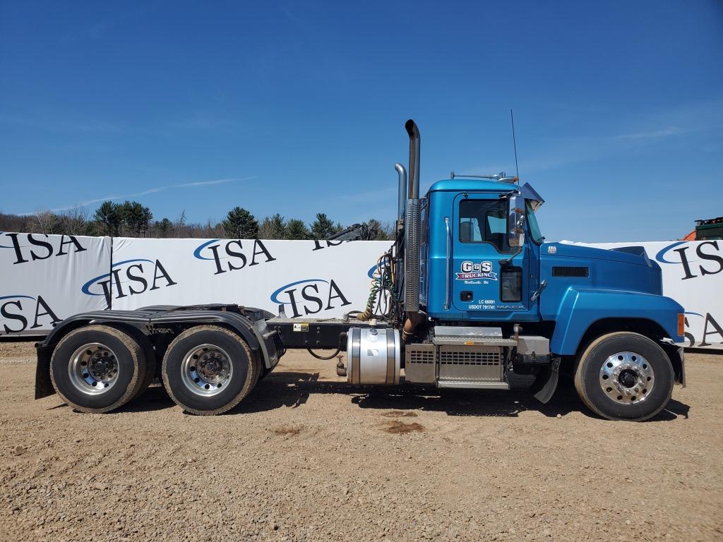 2017 Mack Chu613 Truck Tractor