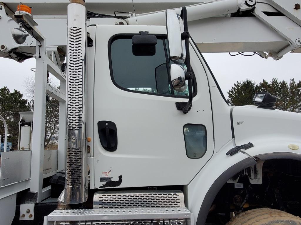 2009 Freightliner M2 6x6 Bucket Truck