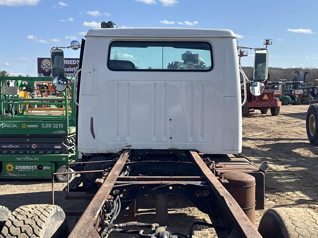 1991 International 4900 Cab And Chassis Truck