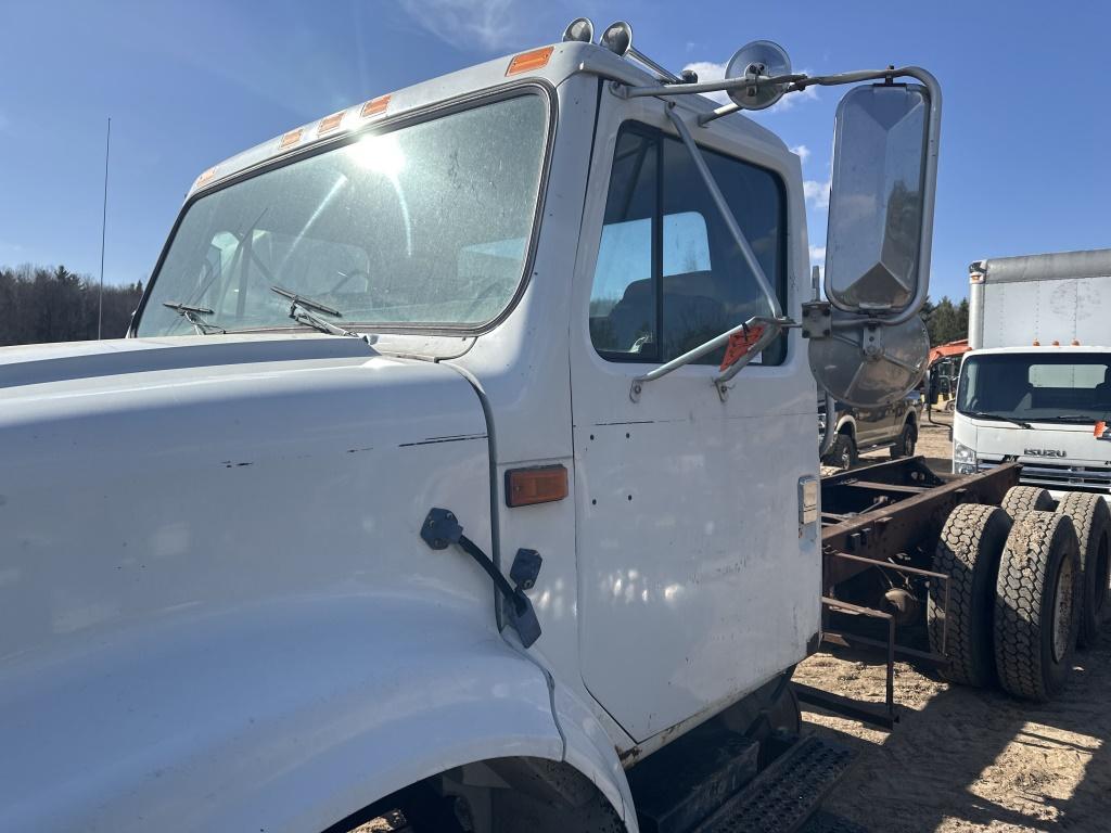 1991 International 4900 Cab And Chassis Truck