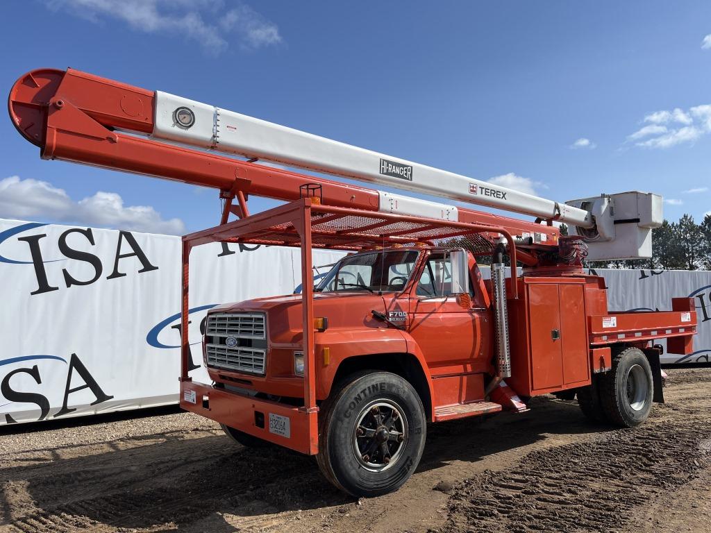 1998 Ford F700 Bucket Truck