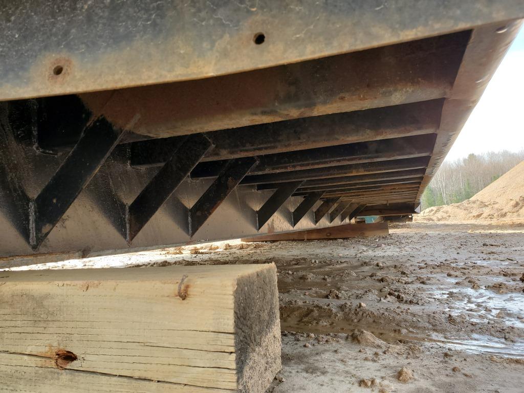 17' 6" Dump Truck Box W/cylinder