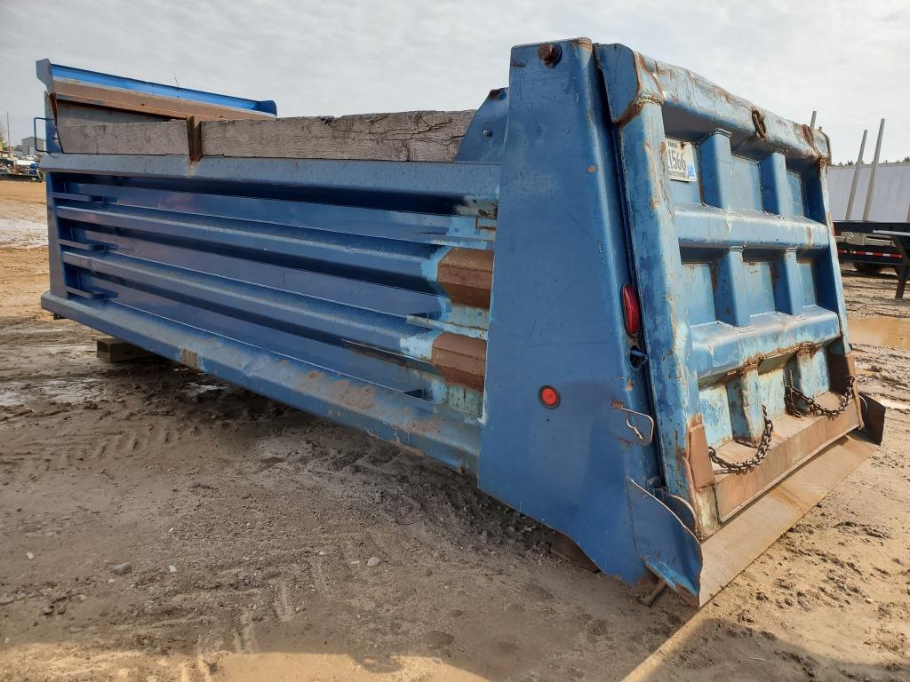 17' 6" Dump Truck Box W/cylinder