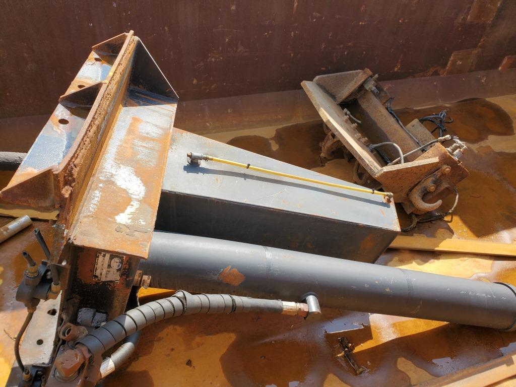 17' 6" Dump Truck Box W/cylinder