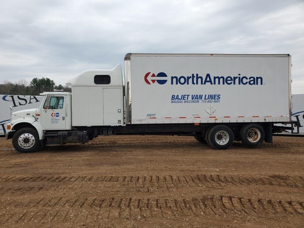 1999 International 4900 Sleeper Box Truck